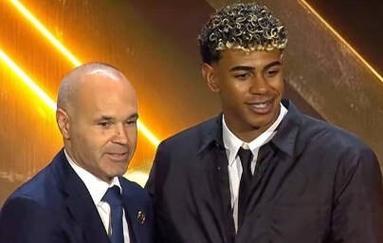 扑克中的信息为什么不完全（扑克中信息不完备的原因）