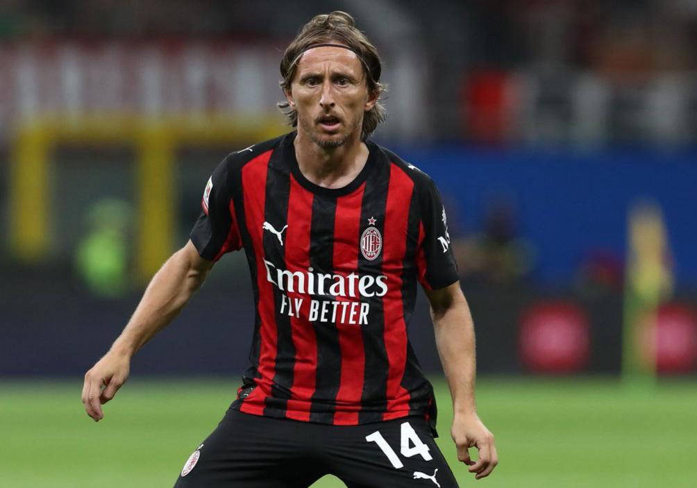 新赛季正赛首胜！老将张帅三盘险胜过关，晋级将战前温网冠军