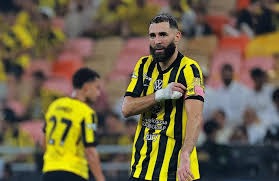 追光丨这昂扬的冬日冰雪群欢