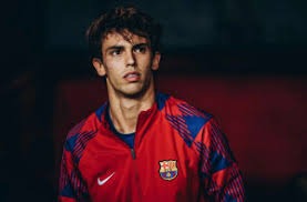 法甲-巴黎德比2-1取胜 距榜首1分