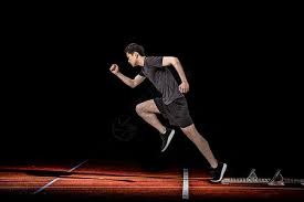 博主：国安明天中午12点40分抵达北京，欢迎球迷接机